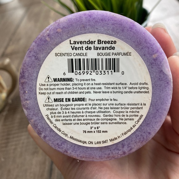 Lavender Breeze Candle - Picture 3 of 4